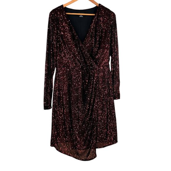 City Chic Plus Size Razzle Ruby Sequined Wrap Party Dress Size 12 Thread Pulls - Picture 2 of 16